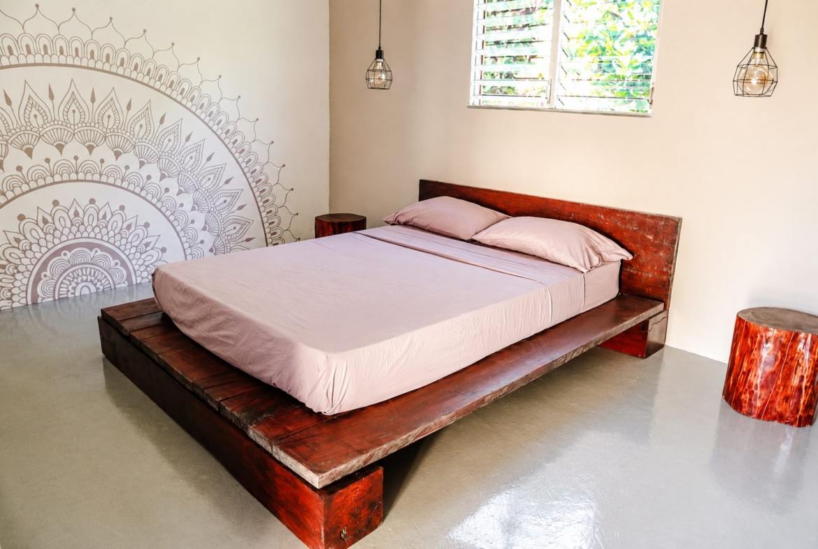 el-ranchito-surf-camp-school-panama-for-sale