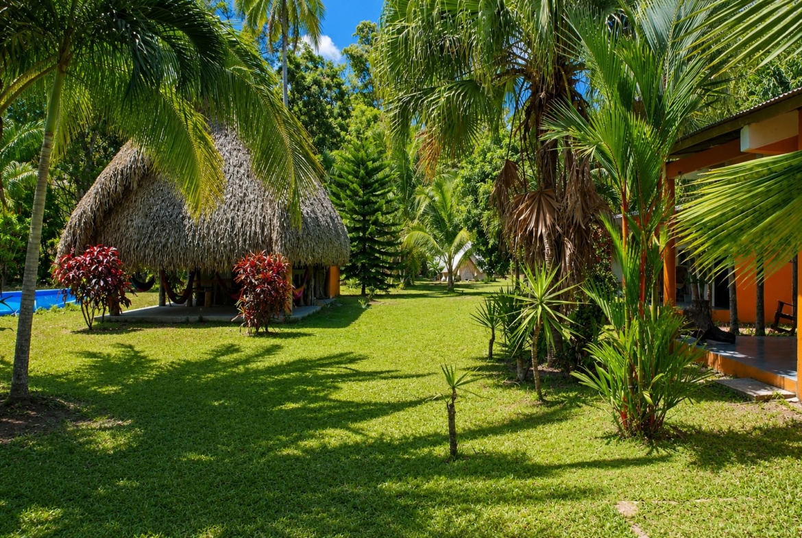 el-ranchito-surf-camp-school-panama-for-sale