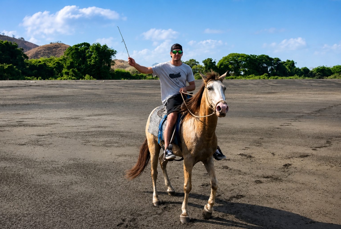 el-ranchito-surf-camp-school-panama-for-sale