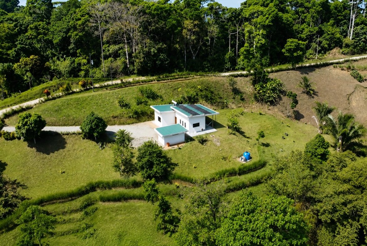 modern-solar-powered-home-for-sale-pavones-costa-rica
