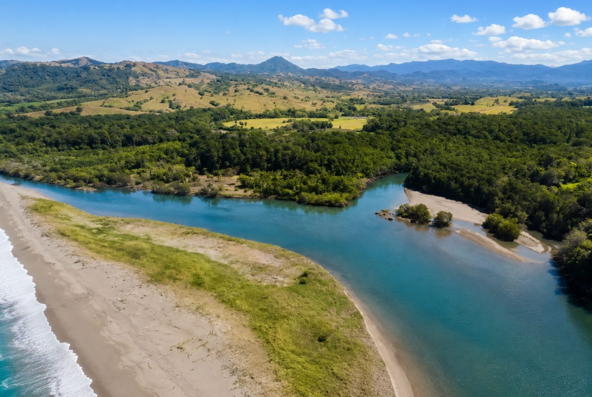 20-hectare-oceanfront-development-parcel-in-mariato-panama
