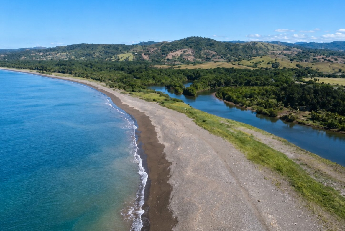 20-hectare-oceanfront-development-parcel-in-mariato-panama