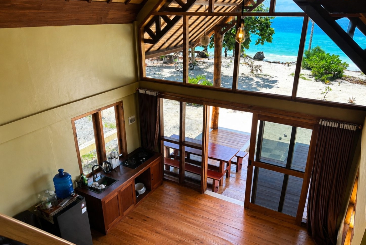 sunrise-point-villa-resort-mentawai-for-sale