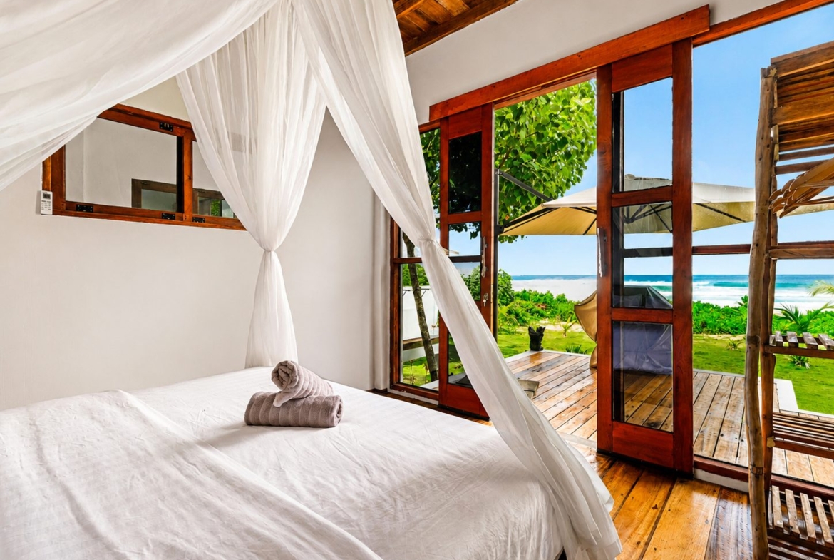 freehold-valhalla-mentawai-villa-for-sale