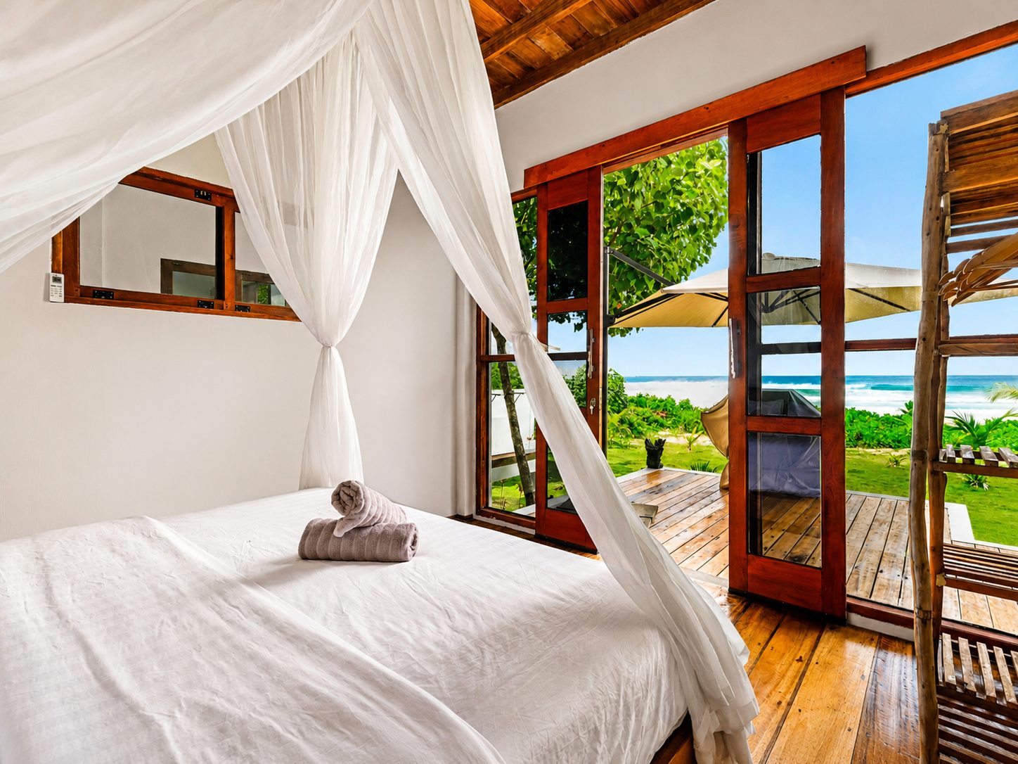freehold-valhalla-mentawai-villa-for-sale