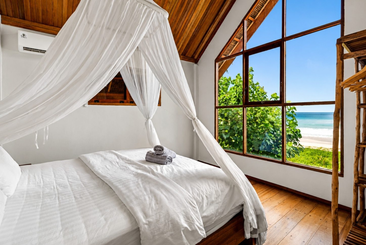 freehold-valhalla-mentawai-villa-for-sale