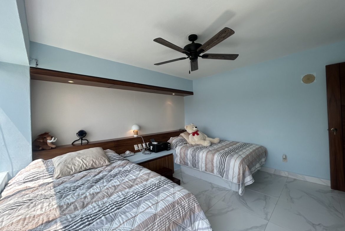 luxury-marina-front-condo-for-sale-turnkey-waterfront-living
