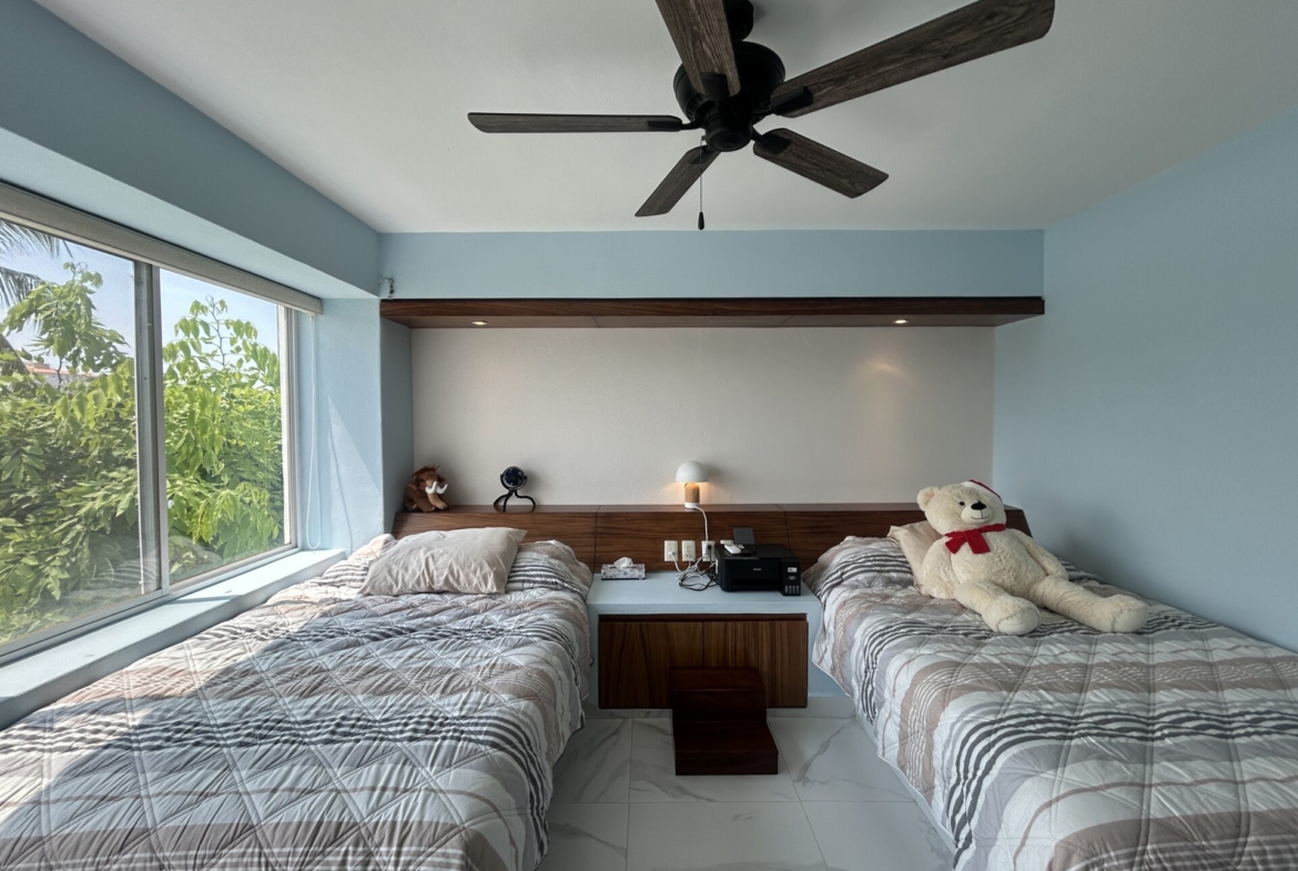 luxury-marina-front-condo-for-sale-turnkey-waterfront-living
