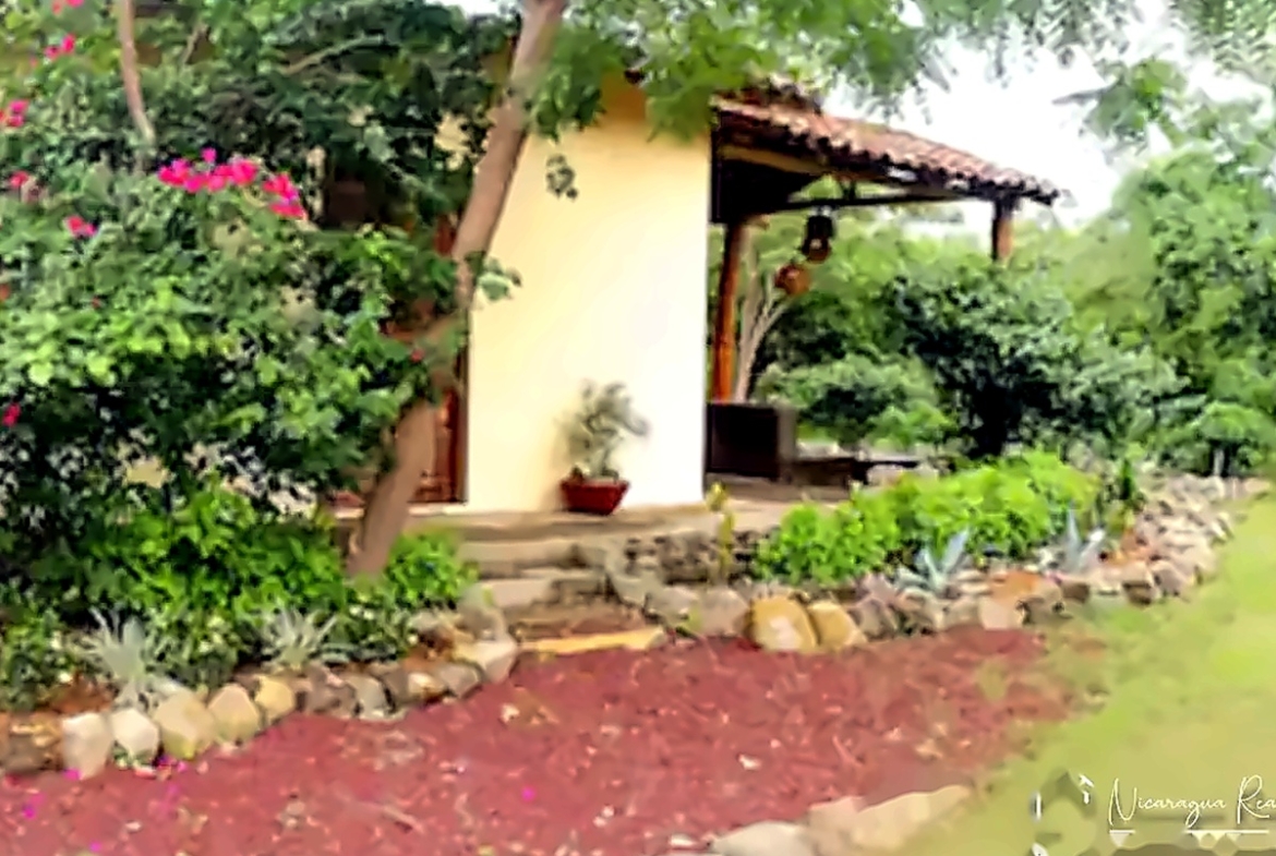 popoyo-casitas-for-sale-playa-guasacate