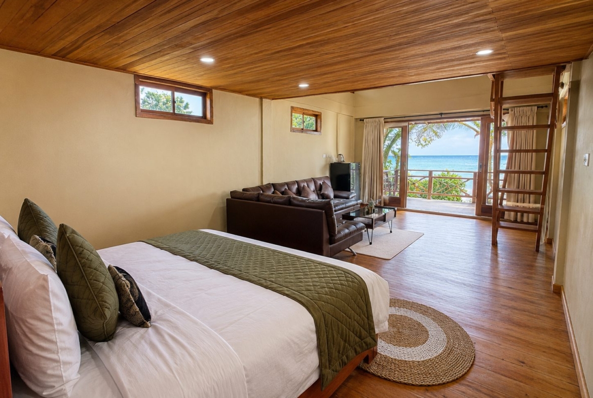 sunrise-point-villa-resort-mentawai-for-sale-