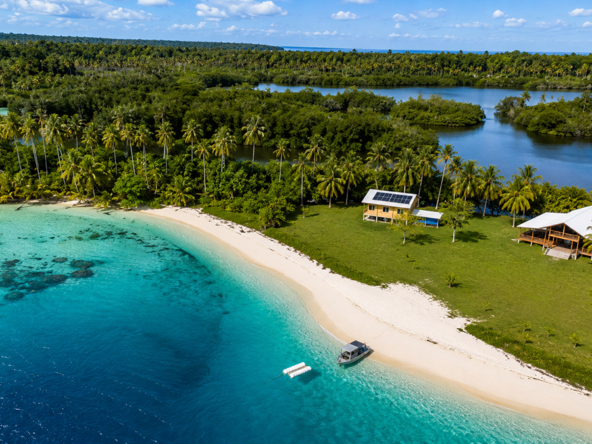 tropical-heaven-private-mentawai-islands-oceanfront-residence