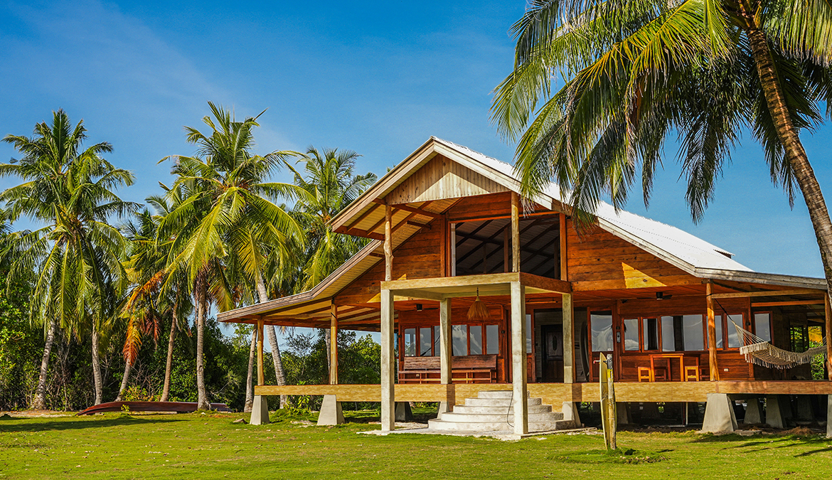tropical-heaven-private-mentawai-islands-oceanfront-residence