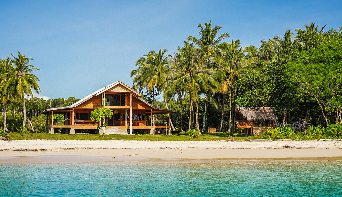 tropical-heaven-private-mentawai-islands-oceanfront-residence