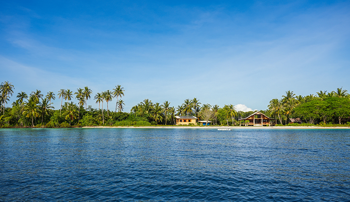 tropical-heaven-private-mentawai-islands-oceanfront-residence