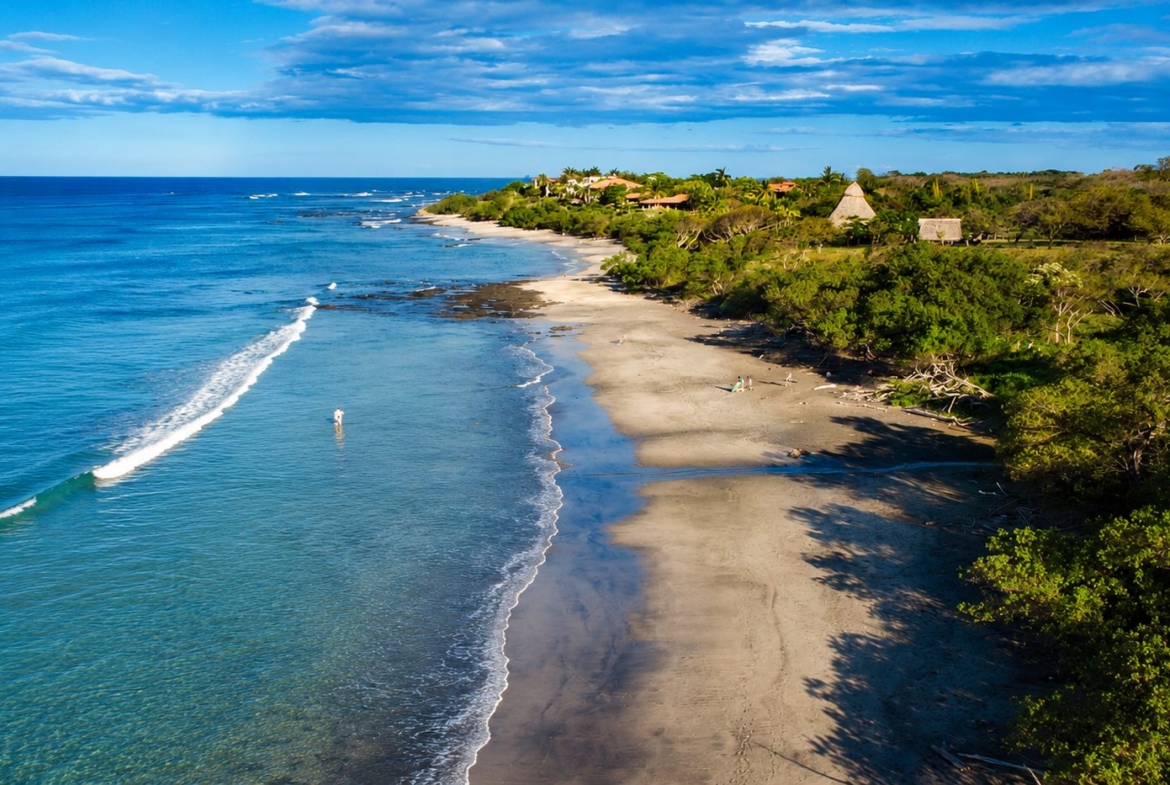 casa-blanca-playa-negra-surf-home-costa-rica