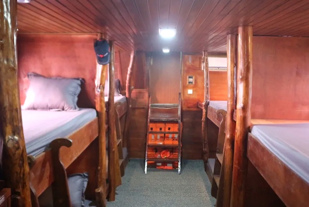 ombak-kabau-mentawai-surf-charter-investment